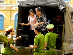 Bi kịch từ gã chồng ngoại quốc mang dã tâm của quỷ