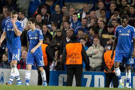 Chelsea thua sốc, Mourinho hết hạnh phúc
