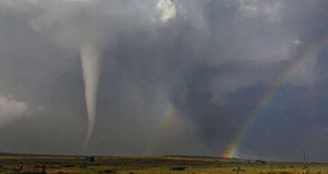 Clip: Vòi rồng kép kinh hoàng ở Mỹ