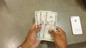 Kinh ngạc ảo thuật đổi mệnh giá tiền