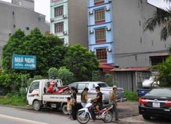 Bắt khẩn cấp nghi phạm hạ sát chủ nhà nghỉ trong đêm