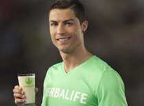 Lộ clip hậu trường quảng cáo của CR7