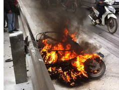 Thót tim những pha đối mặt 'tử thần' trên xa lộ