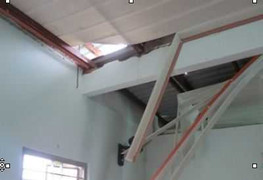 Đang ngủ bị gạch rơi trúng đầu tử vong