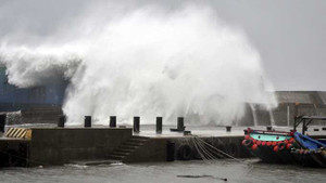 Siêu bão Usagi kinh khủng mức nào?