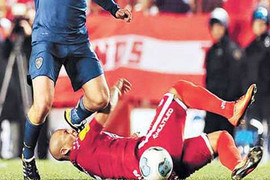 Clip hot 25/9: Gãy 3 cái răng vì cản phá đối thủ