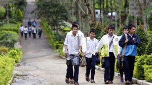 Lên đỉnh Hàm Rồng khám phá Học viện bầu Đức