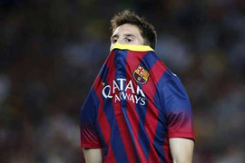 Clip hot 26/9: Hé lộ lý do Messi có thái độ lạ