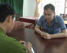 Bắt giữ chủ facebook 'Phi Đội gà bay'