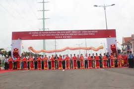 Chính thức thông xe đường Phạm Văn Đồng rộng 12 làn xe