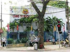 Công ty Vodka Hà Nội bị khởi tố hình sự về tội buôn lậu