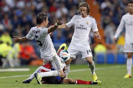 Clip hot 29/9: Tiểu xảo làm đối phương 'lộ hàng'