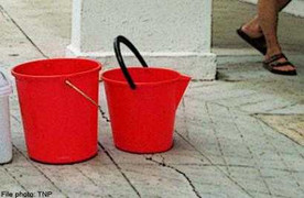 Cha mẹ lơ là, bé 1 tuổi chết trong xô nước