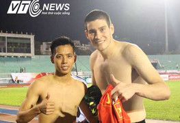 Sao trẻ Brazil xin áo Văn Quyết