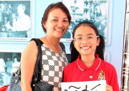 Phương Mỹ Chi đoạt giải viết chữ đẹp dập tin thôi học