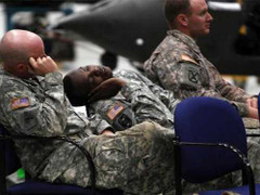 Chính phủ đóng cửa, nước Mỹ xáo trộn chưa từng thấy