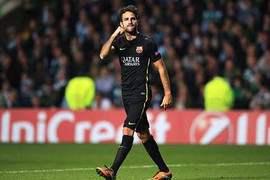 Fabregas giúp Barca giải nỗi nhớ Messi