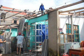 Miền Trung gồng mình khắc phục hậu quả sau bão