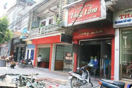 Vì sao người đàn ông lại ‘mua vàng bằng xăng’?