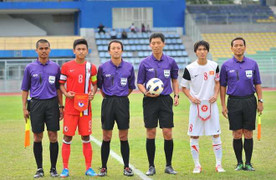 Trọng tài Trung Quốc làm khổ U19 Việt Nam?