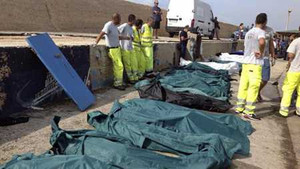 Italia: Vớt thêm 83 thi thể vụ đắm tàu kinh hoàng