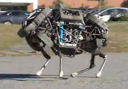 Tin sáng 7/10: Mỹ ra mắt robot sát thủ mới