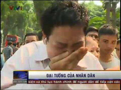 Cảnh tượng xúc động trước giờ tưởng niệm Đại tướng