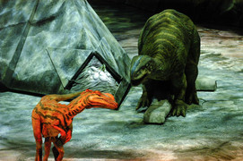 'Dạo bước cùng khủng long' tung trailer cực sống động