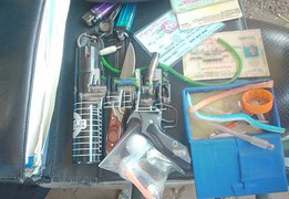 Mang 'hàng nóng' đi đám cưới bị 141 tóm gọn