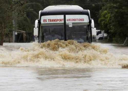 Sức tàn phá khủng khiếp của bão Nari