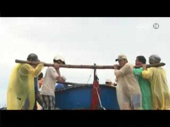 Video: Miền Trung ứng phó với bão số 11