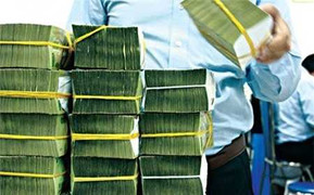 Phải trả giá cho nợ xấu