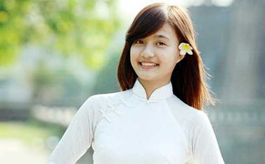 Nữ sinh xinh đẹp có tên lạ Võ Ê Vo