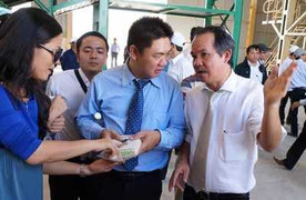 Bầu Đức tiết lộ lý do mua Arsenal