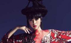 Jessica Minh Anh làm giảm khảo chung kết Siêu mẫu 2013