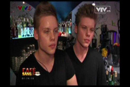 Đến nhà hàng sinh đôi 'độc nhất vô nhị' thế giới