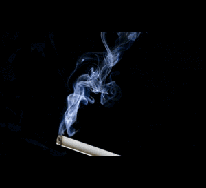 Hút thuốc lá, quý ông mất mạng