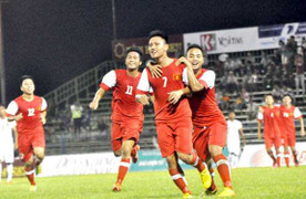 Nóng 24h: Xấu hổ hành động phản cảm của U21 Báo Thanh Niên Việt Nam