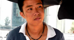 Clip: Đối tượng truy nã giắt súng túi quần đi thẳng vào chốt 141