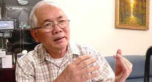 Cựu quan chức Quốc hội: Đất nước khó khăn, quan chức hở ra là xe công