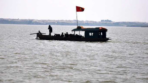 Xác nạn nhân bị bác sỹ ném xuống sông: Cuộc tìm kiếm vô vọng