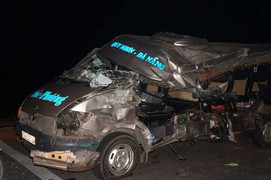 Tai nạn xe khách kinh hoàng ở Quảng Nam