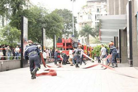 Vincom Center Đồng Khởi: Diễn tập phòng cháy chữa cháy