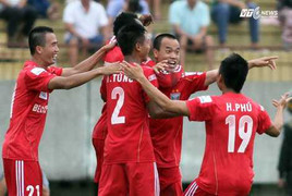 B.Bình Dương đi dạo vẫn nghiền nát REAC Sportiskola