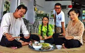 Phương Mỹ Chi tung ảnh ngộ nghĩnh, Đan Lê mang bầu?