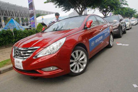 Đại lý Hyundai tổ chức lái thử xe 'chui' ở VMS 2013