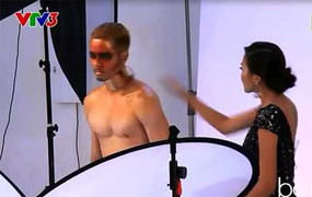 Thanh Hằng tiếp tục đánh thí sinh Next Top Model