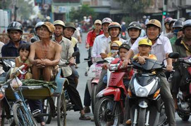 Cần chuẩn bị cấm xe máy ở tất cả đô thị lớn