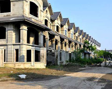 Giá đất nền, biệt thự rẻ như chung cư