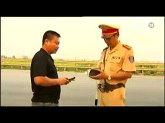 CSGT chỉ chào những người lịch sự khi xử lý vi phạm